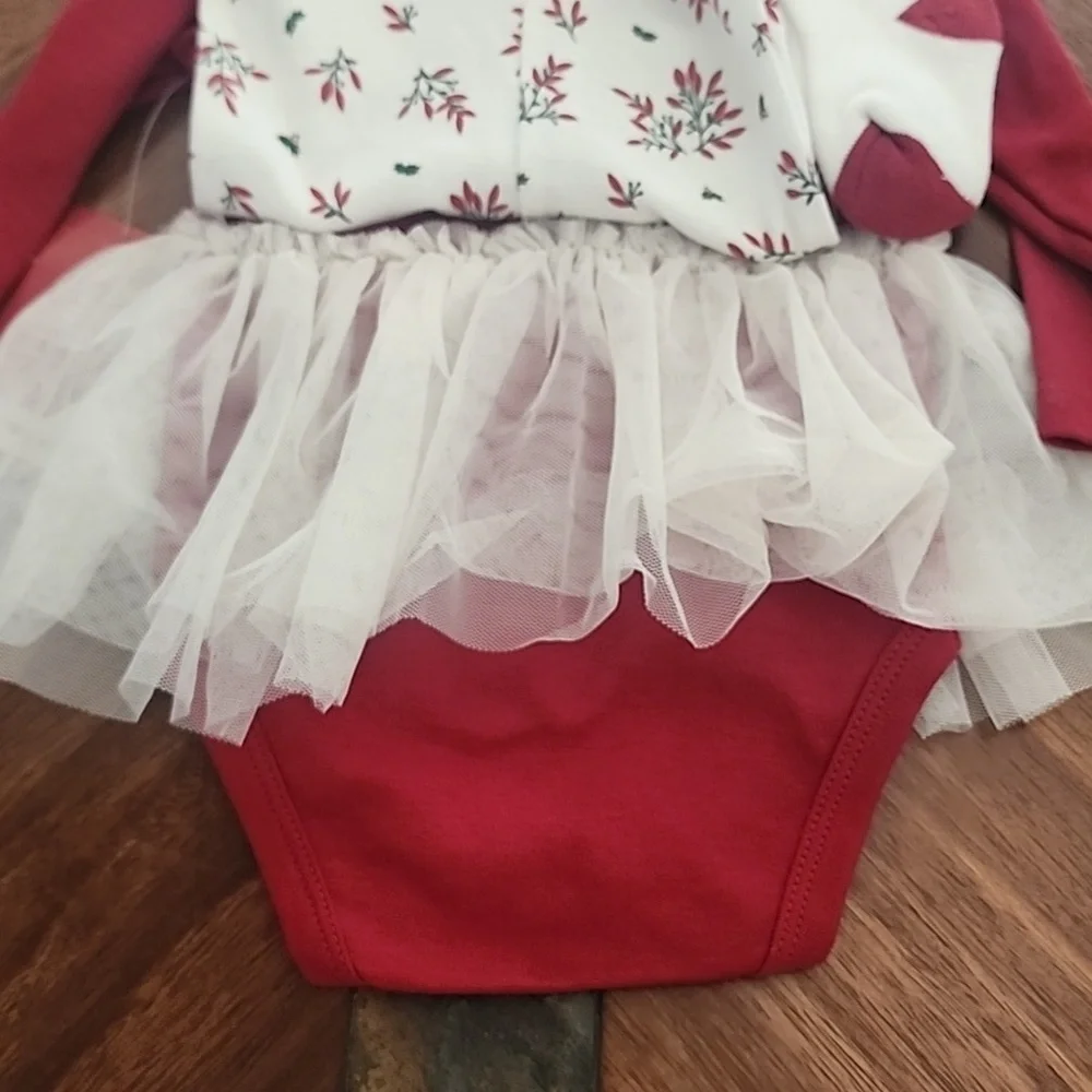 Pl. baby 4 Piece Holiday Outfit, NWT! Size 9months